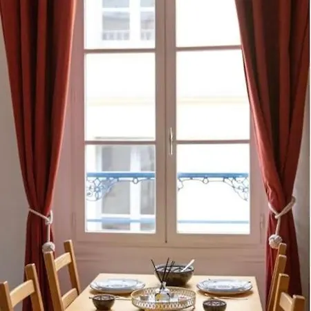 Versaillais Au Pied Du Chateau Διαμέρισμα Βερσαλλίες